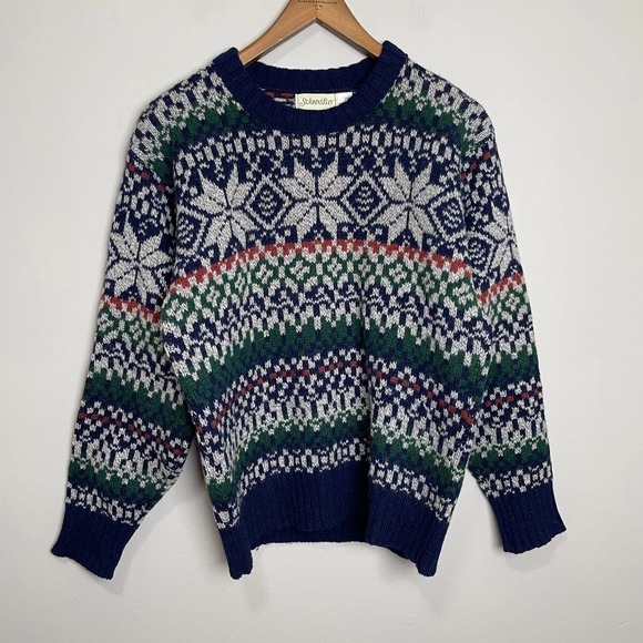 Vintage St. John's Knit Crew Neck Long Sleeve Winter Snow Flake Pattern Sweater - Picture 1 of 5